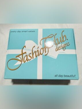 The Wig Company Fashion Club Designs Style American Beauty Color 12 Average Wig